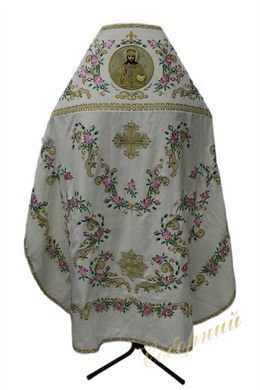 Priest's vestments are white (rose, h/h)